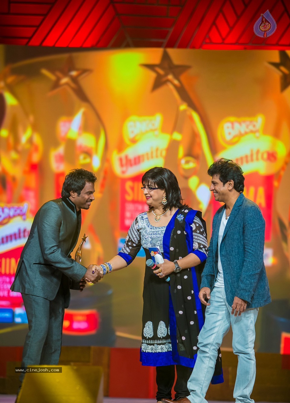 SIIMA 2013 Awards Day2 Photos 02 - 127 / 156 photos