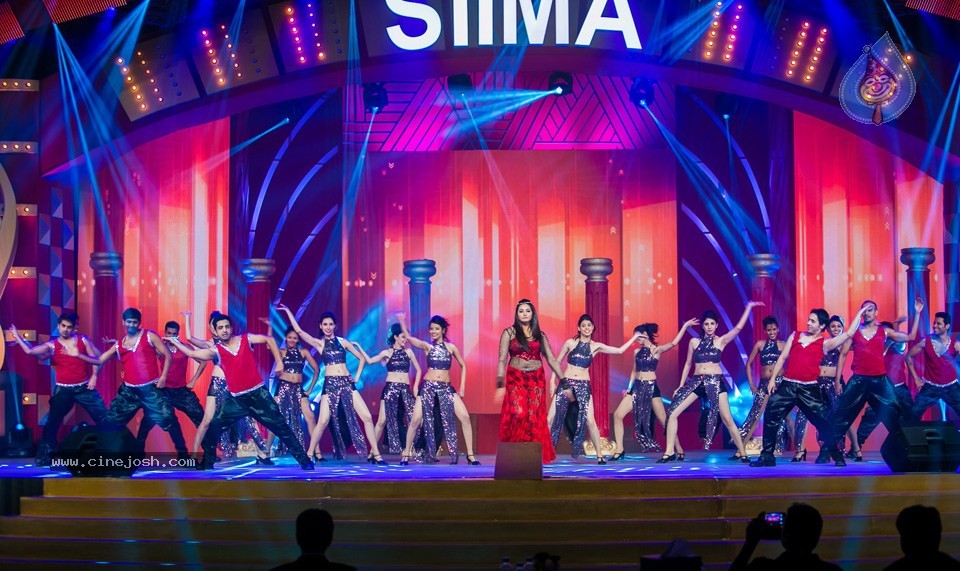 SIIMA 2013 Awards Day2 Photos 02 - 144 / 156 photos