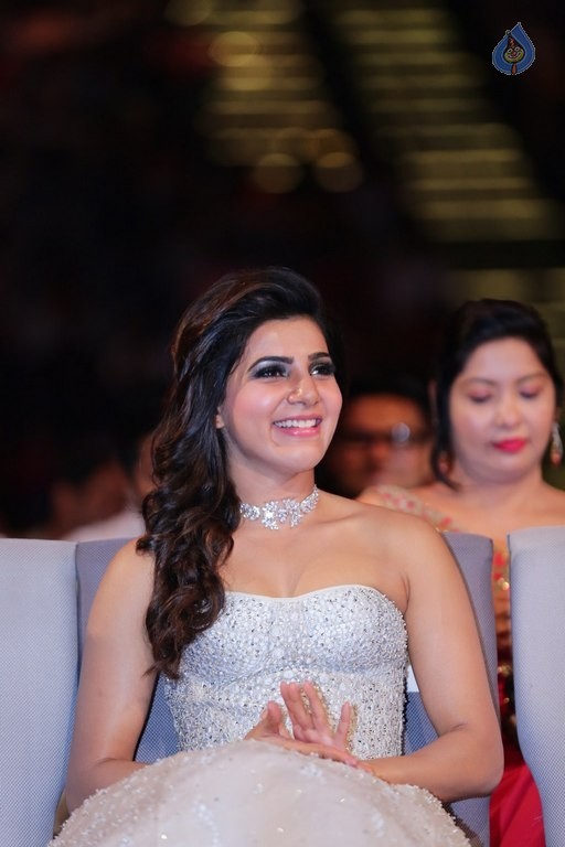 SIIMA 2016 Awards Function Photos Day 1 - 11 / 77 photos