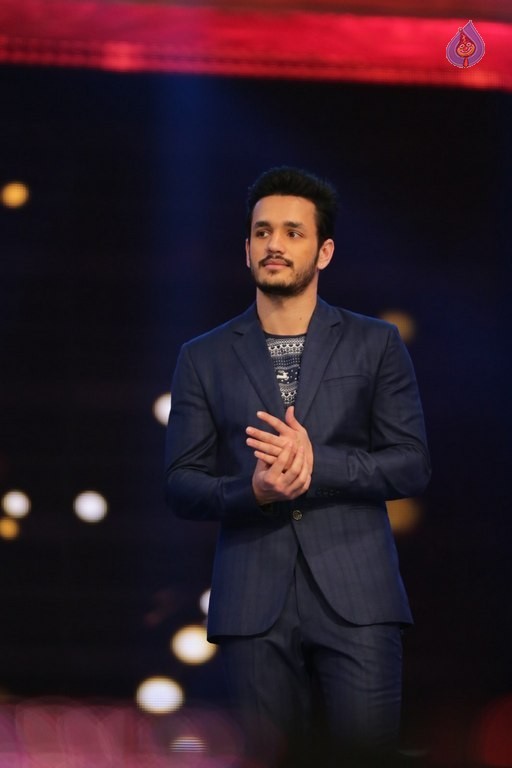 SIIMA 2016 Awards Function Photos Day 2 - 22 / 99 photos
