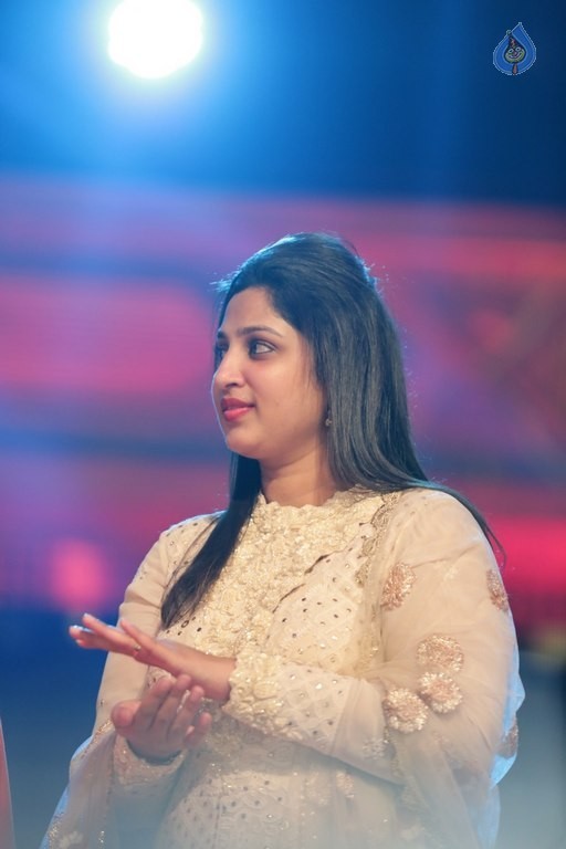 SIIMA 2016 Awards Function Photos Day 2 - 30 / 99 photos