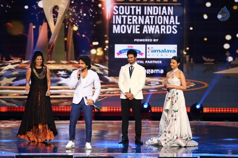 SIIMA 2016 Awards Function Photos Day 2 - 79 / 99 photos