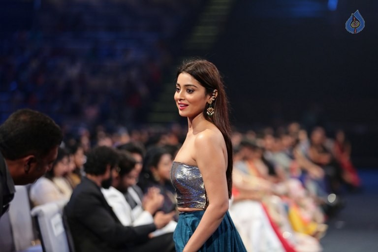 SIIMA 2016 Awards Function Photos Day 2 - 86 / 99 photos