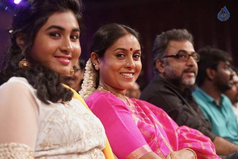 SIIMA Awards 2015 Event Photos - 44 / 74 photos