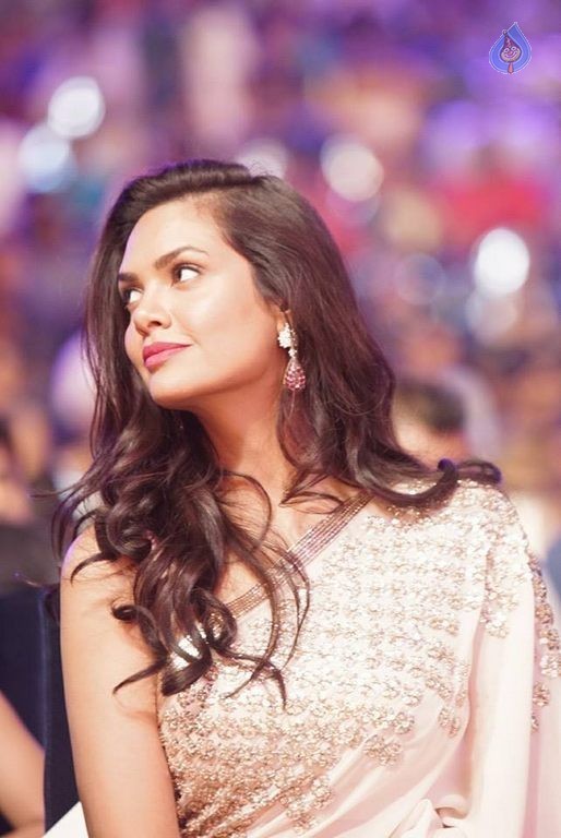 SIIMA Awards 2015 Event Photos - 55 / 74 photos