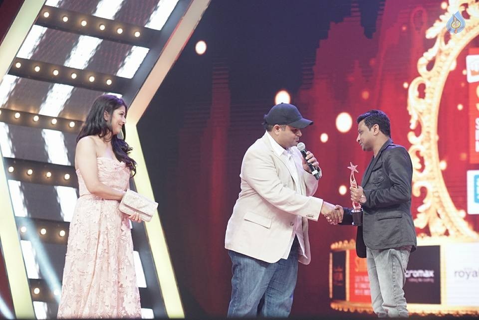SIIMA Awards 2015 Photos - 27 / 58 photos