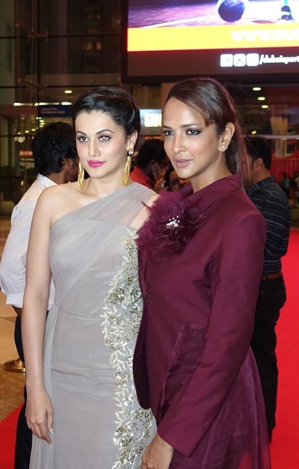 SIIMA Awards 2015 Red Carpet Photos - 30 / 35 photos