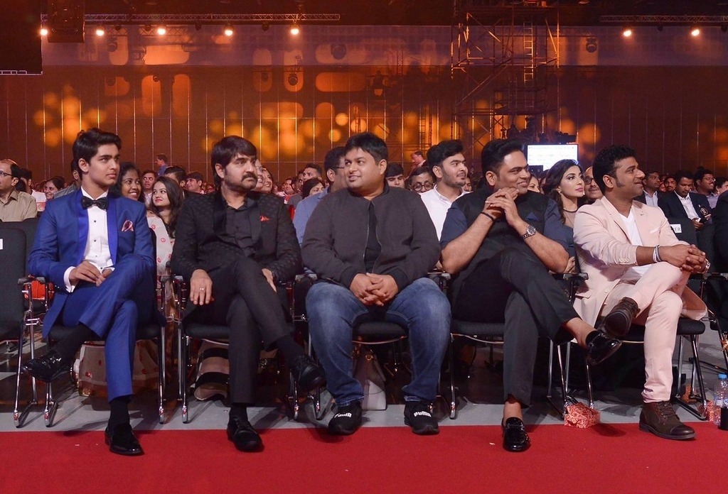 SIIMA Awards 2017 Gallery - 26 / 97 photos