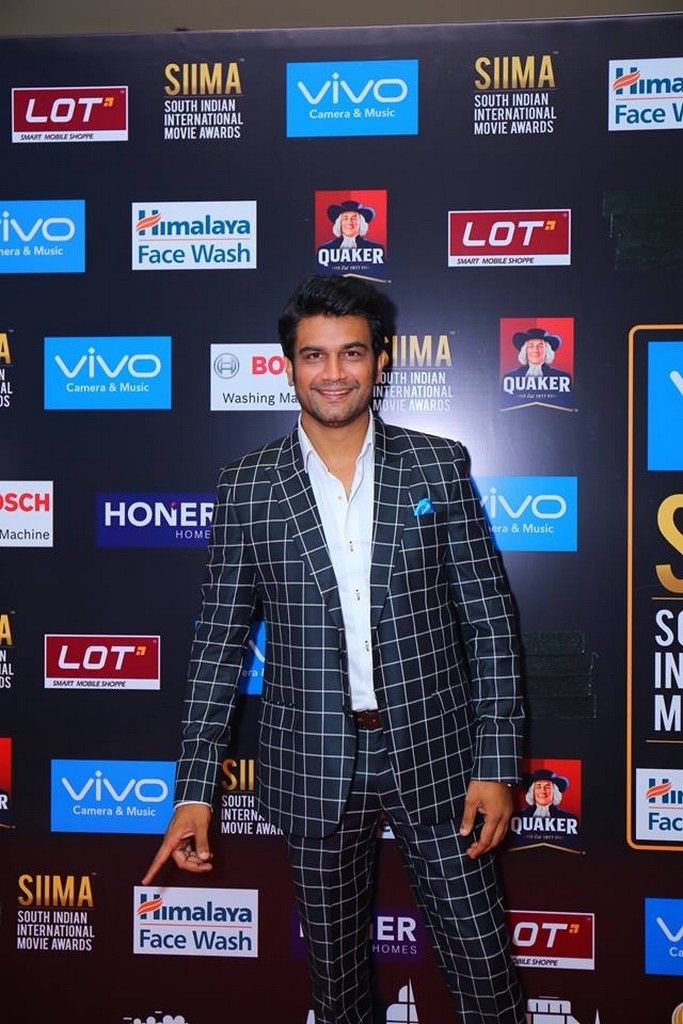 SIIMA Awards 2017 Pics - 23 / 36 photos