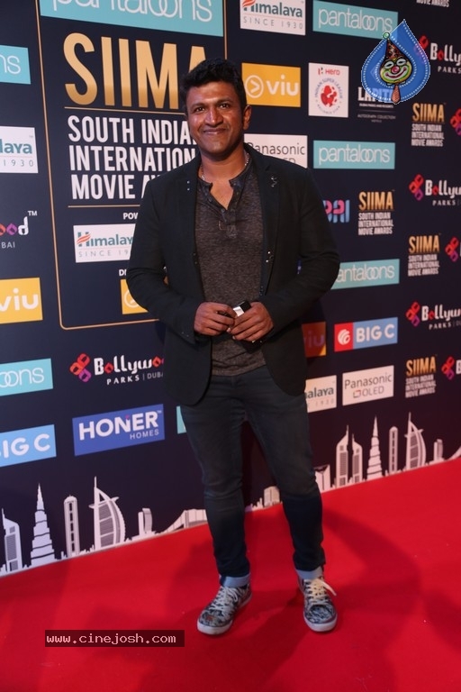 SIIMA Awards 2018 Day 2 Red Carpet Set 2 - 5 / 25 photos