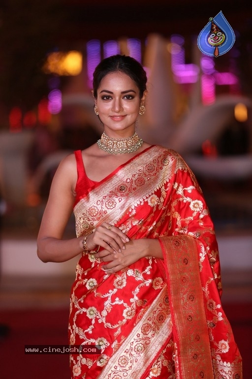 Siima Awards 2018 Red Carpet Day 01 - 61 / 102 photos