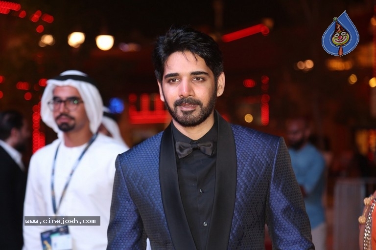Siima Awards 2018 Red Carpet Day 01 Set 2 - 4 / 42 photos