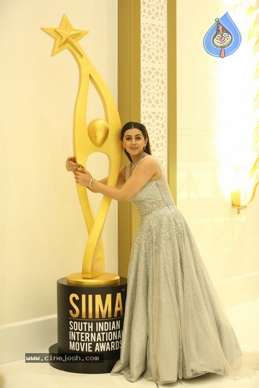 Siima Awards 2018 Red Carpet Day 01 Set 2 - 32 / 42 photos