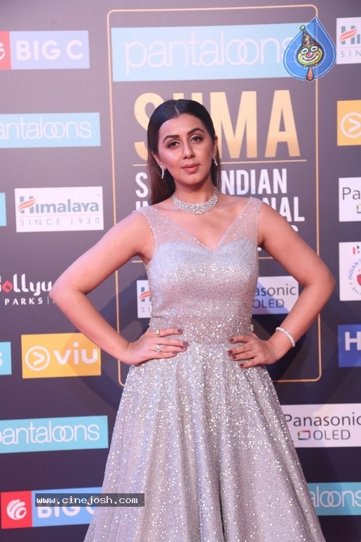 Siima Awards 2018 Red Carpet Day 01 Set 2 - 42 / 42 photos