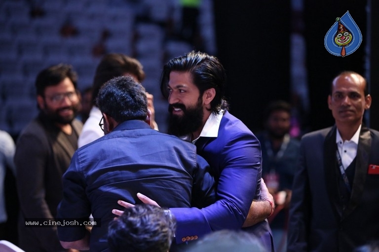 SIIMA Awards 2019 Photos Set 2 - 32 / 114 photos