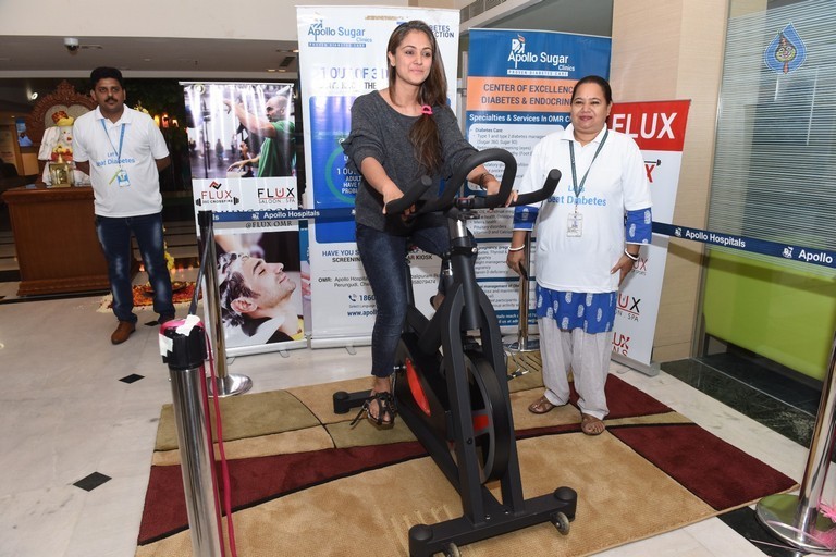 Simran at World Obesity Day Event - 3 / 21 photos
