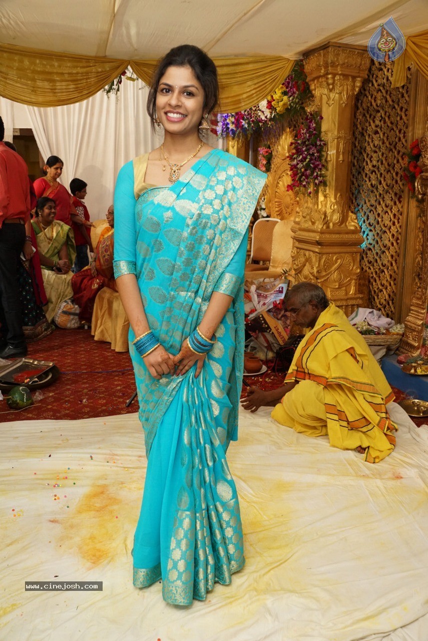 Singer Deepu and Swathi Wedding Ceremony - 75 / 150 photos