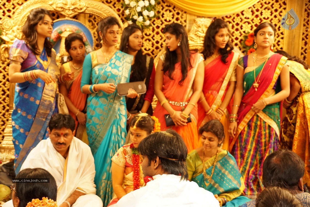 Singer Deepu and Swathi Wedding Ceremony - 76 / 150 photos