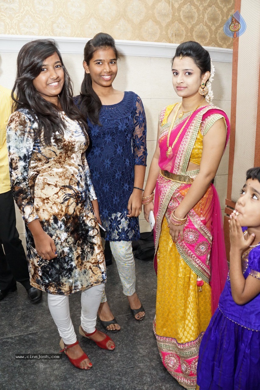 Singer Deepu and Swathi Wedding Ceremony - 81 / 150 photos