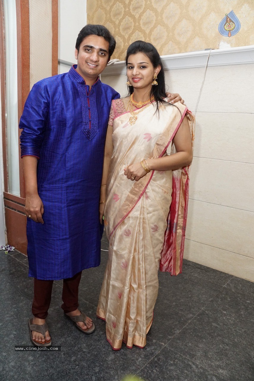 Singer Deepu and Swathi Wedding Ceremony - 92 / 150 photos