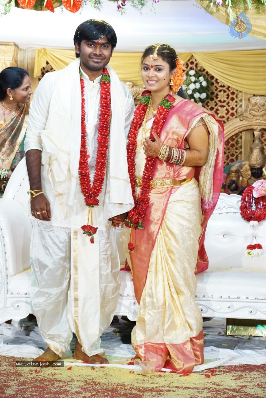Singer Deepu and Swathi Wedding Ceremony - 96 / 150 photos