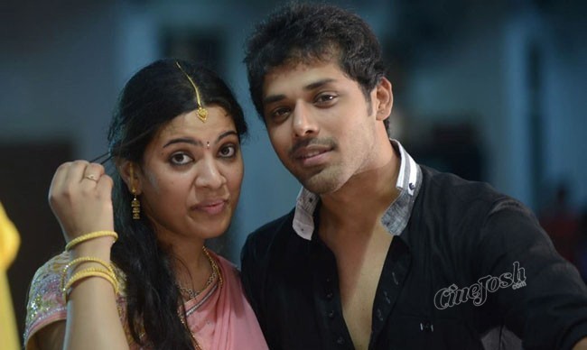 Singer Geetha Madhuri with Nandu - 5 / 11 photos