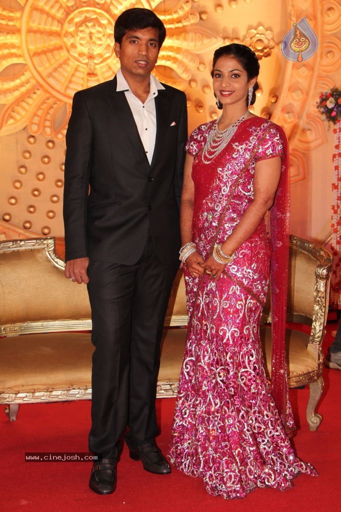 SMR Pruthviraj Lavish Reception Ceremony - 32 / 48 photos