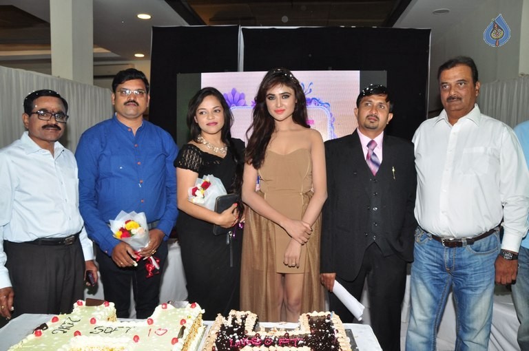 Sony Charishta at H Line 10th Anniversary - 8 / 14 photos