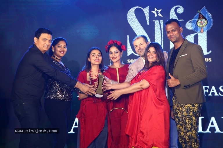 South Indian Fashion Awards 2018 - 9 / 13 photos