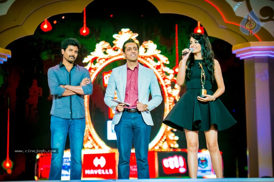 South Indian International Movie Awards 2014 - 132 / 255 photos