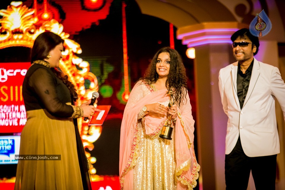South Indian International Movie Awards 2014 - 211 / 255 photos