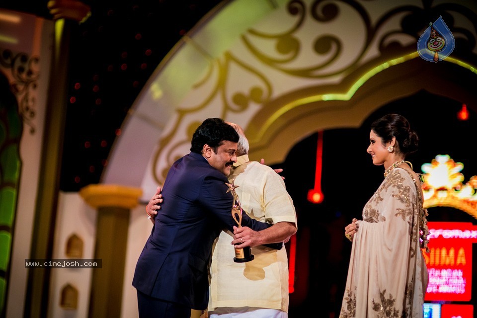 South Indian International Movie Awards 2014 - 214 / 255 photos