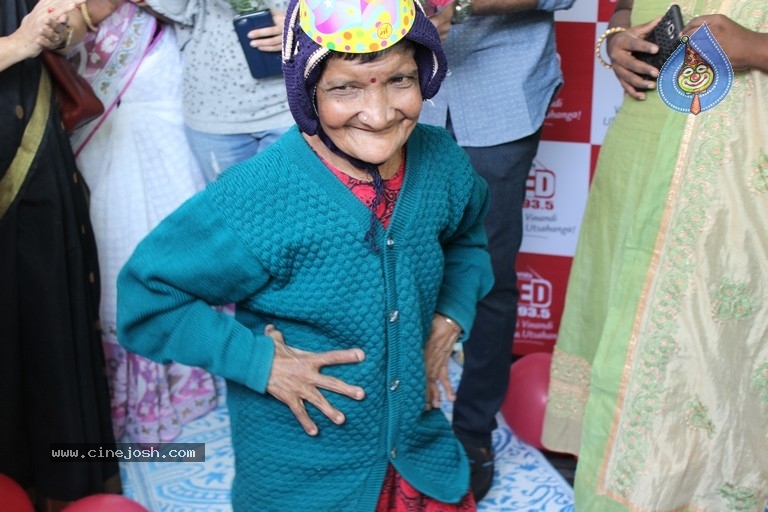 Spread a Smile 2017 Photos - 23 / 29 photos