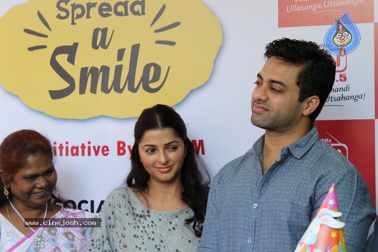 Spread a Smile 2017 Photos - 27 / 29 photos
