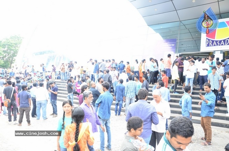 Spyder Movie Theater Coverage - 51 / 58 photos