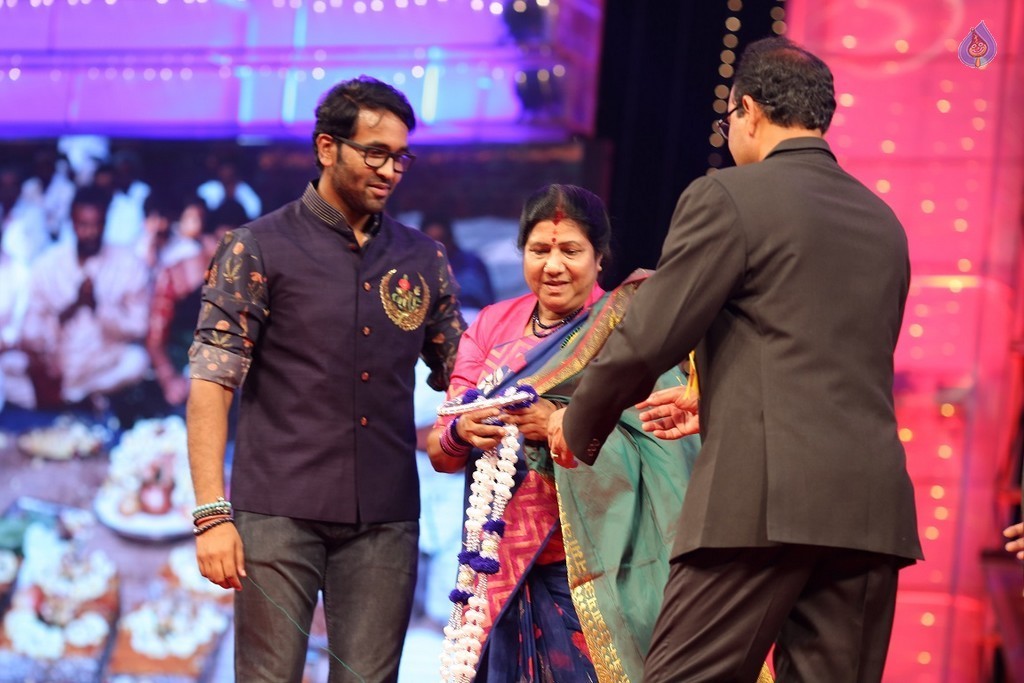 Sree Vidyanikethan Annual Day Celebrations 2 - 15 / 38 photos