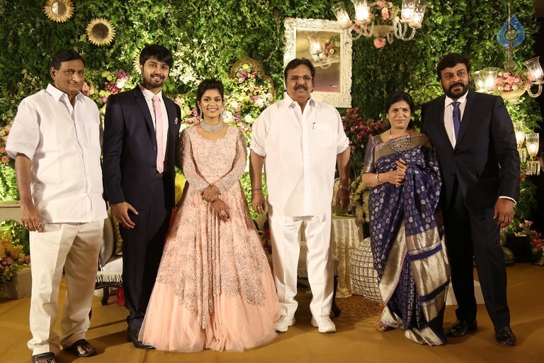 Sreeja and Kalyan Wedding Reception 5 - 25 / 32 photos
