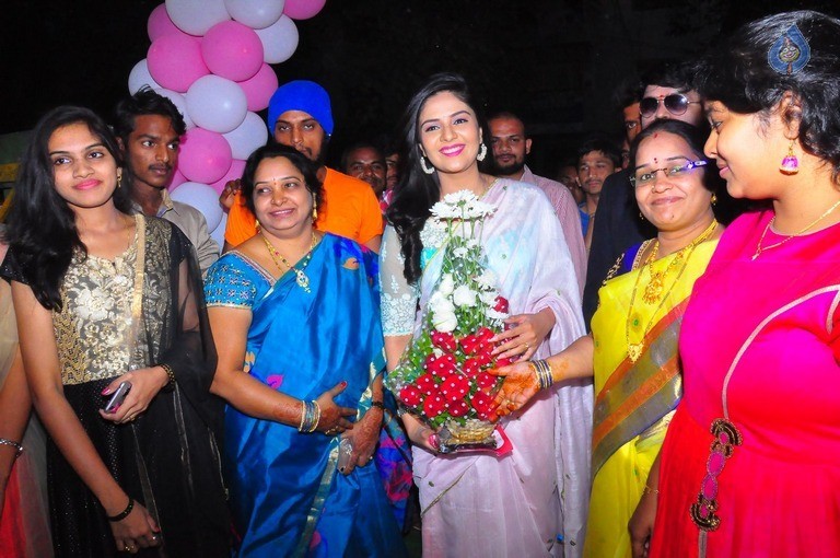 Sreemukhi Launches Manvis Saloon - 12 / 42 photos