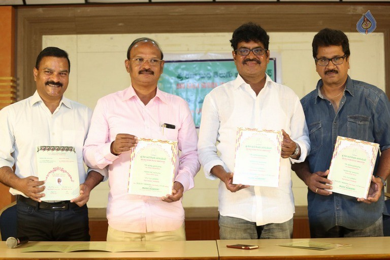 Sri Kala Sudha 19th Awards Press Meet - 29 / 29 photos