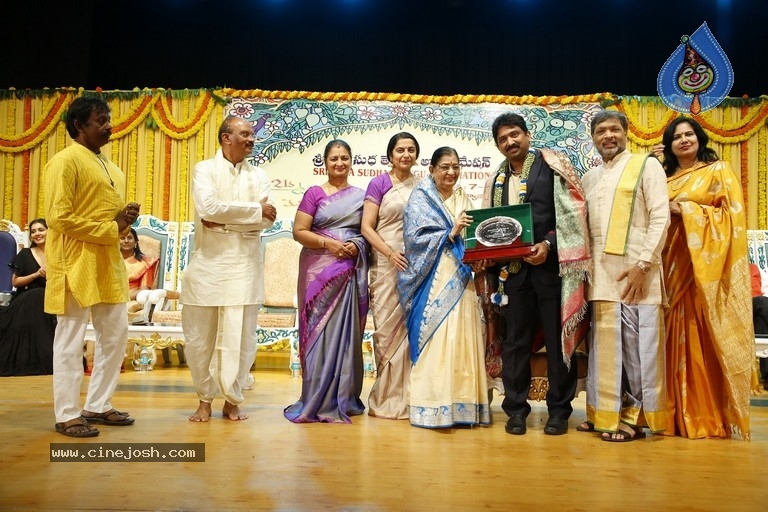 Sri Kala Sudha Awards 2019 Photos - 38 / 63 photos