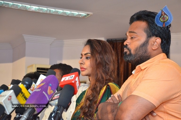 Sri Reddy Press Meet At Chennai Press Club - 15 / 21 photos