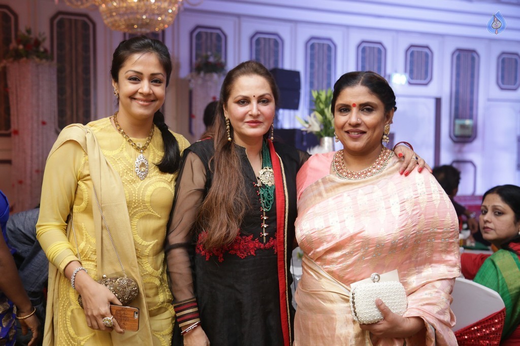 Sripriya and Rajkumar 25th Wedding Anniversary Event 2 - 11 / 101 photos