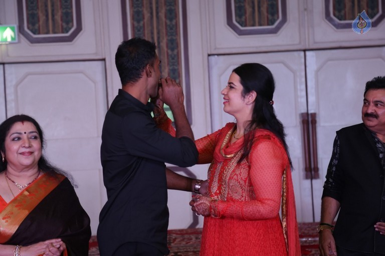 Sripriya and Rajkumar 25th Wedding Anniversary Photos - 13 / 23 photos
