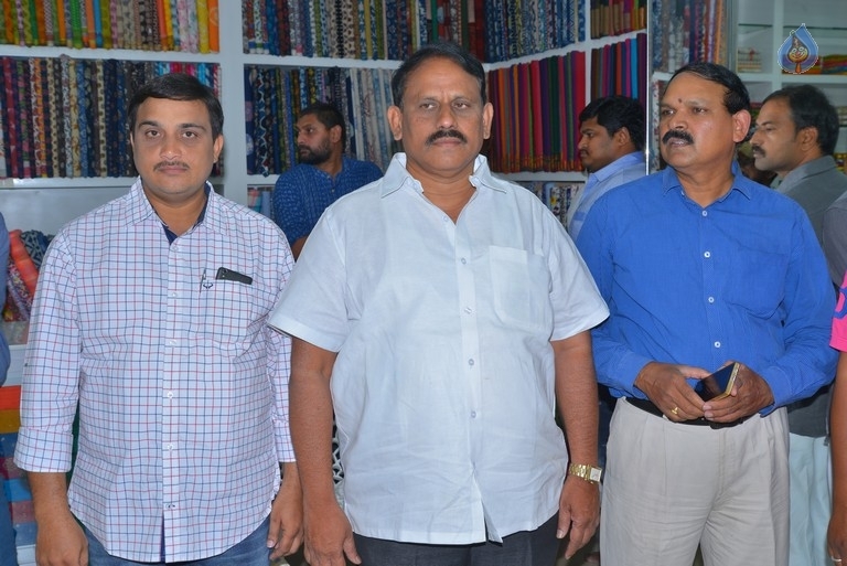 SS Rajamouli Launches Krishna Gari Battala Kottu - 10 / 27 photos
