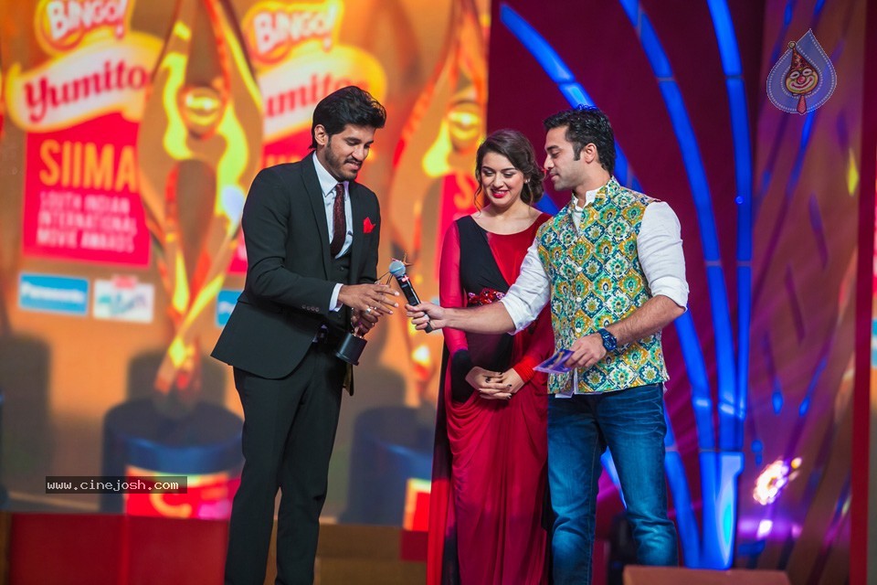 Stars at SIIMA 2013 Awards 02 - 120 / 204 photos