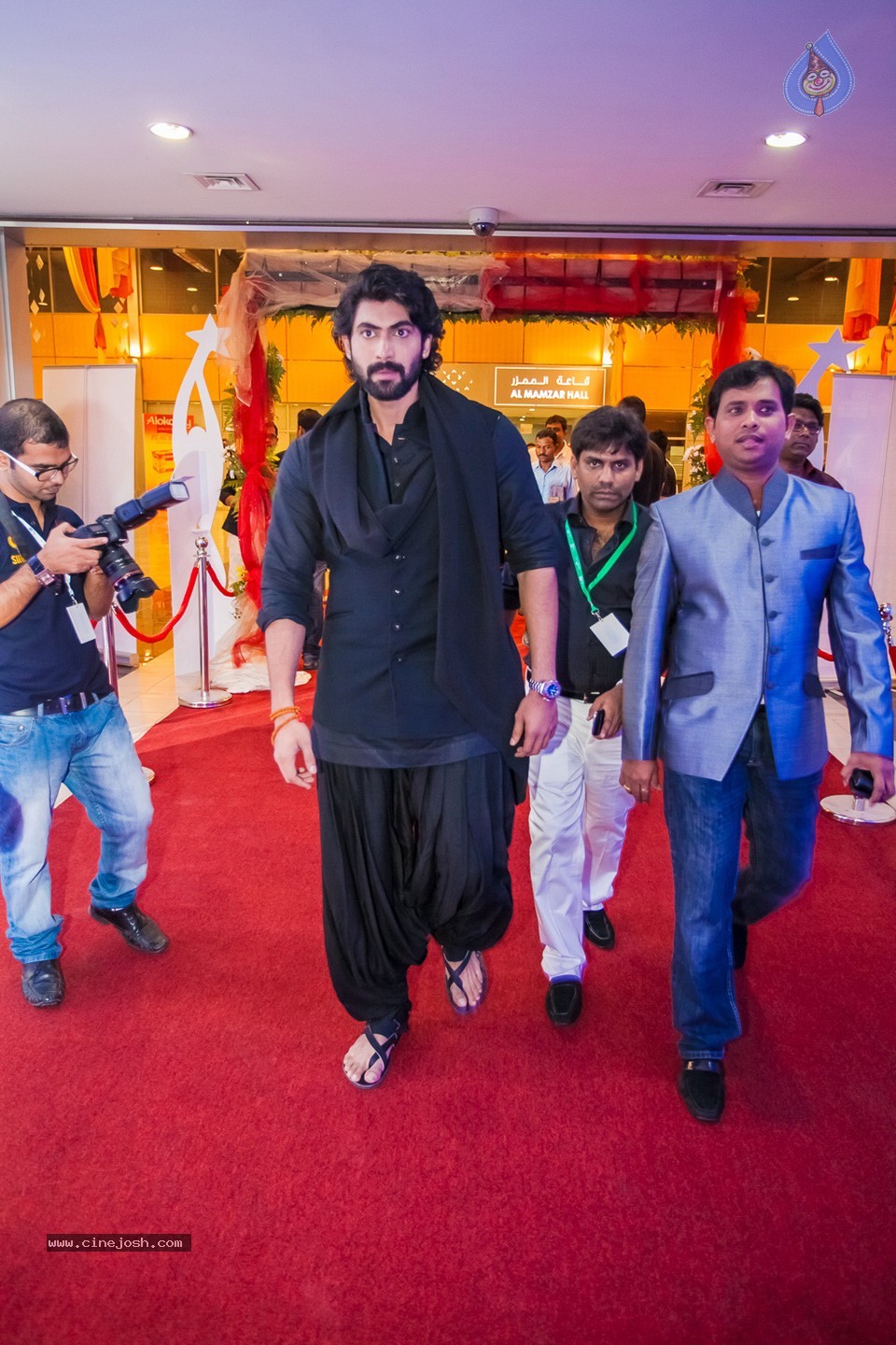 Stars at SIIMA 2013 Awards 02 - 164 / 204 photos