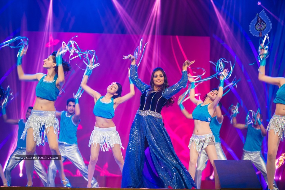 Stars at SIIMA 2013 Awards 02 - 186 / 204 photos