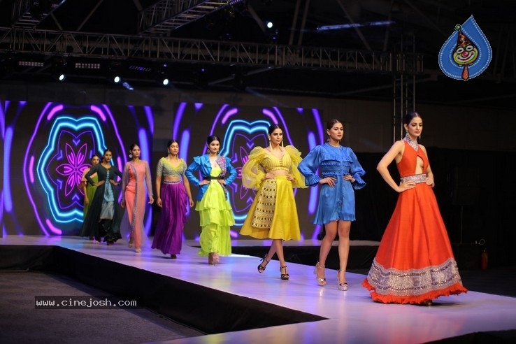 Sthri Grand Launch Designers Fashion Show Photos - 28 / 62 photos