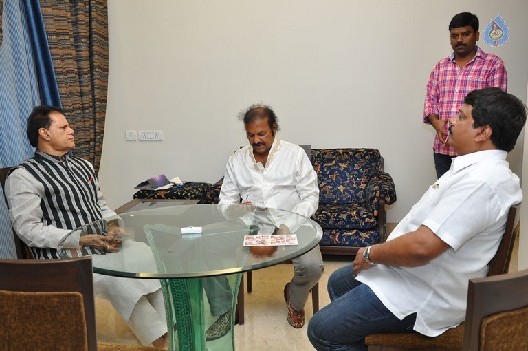 Subbarami Reddy Birthday Celebrations at Home - 7 / 33 photos
