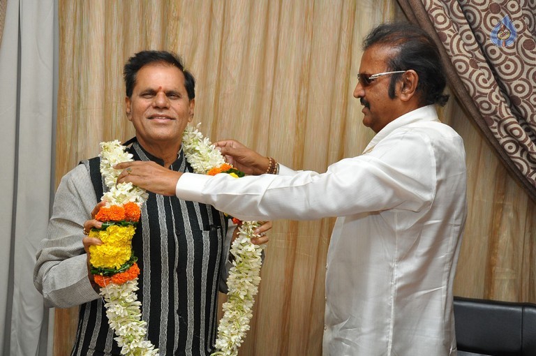 Subbarami Reddy Birthday Celebrations at Home - 23 / 33 photos